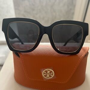 Tory Burch sunglasses NEW